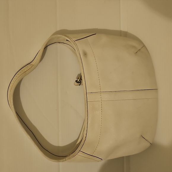 Coach RARE N0 11611 Y2K White Leather Ergo Zip Hobo Shoulder Bag - Picture 3 of 9